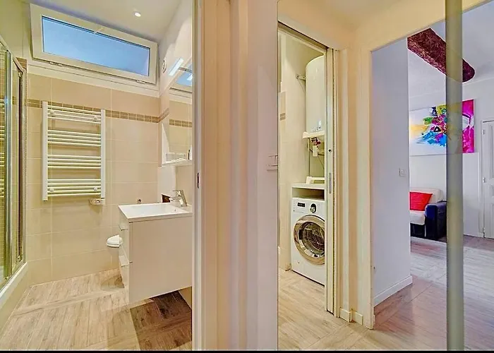 1 - 41h3 Apartment