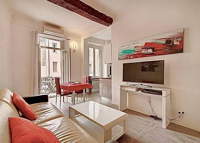 Apartment 1 - 41h3 *