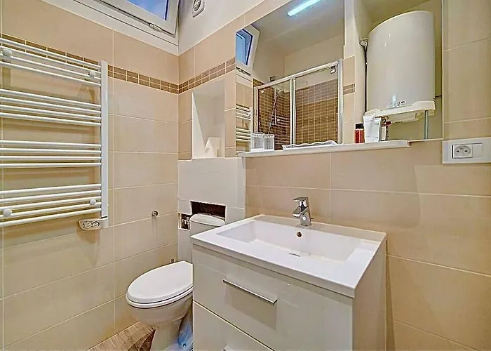 1 - 41h3 Apartment Cannes