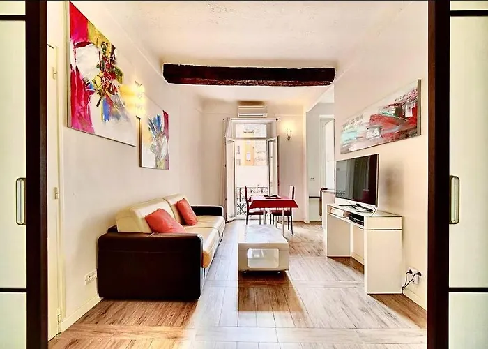 Apartment 1 - 41h3 *